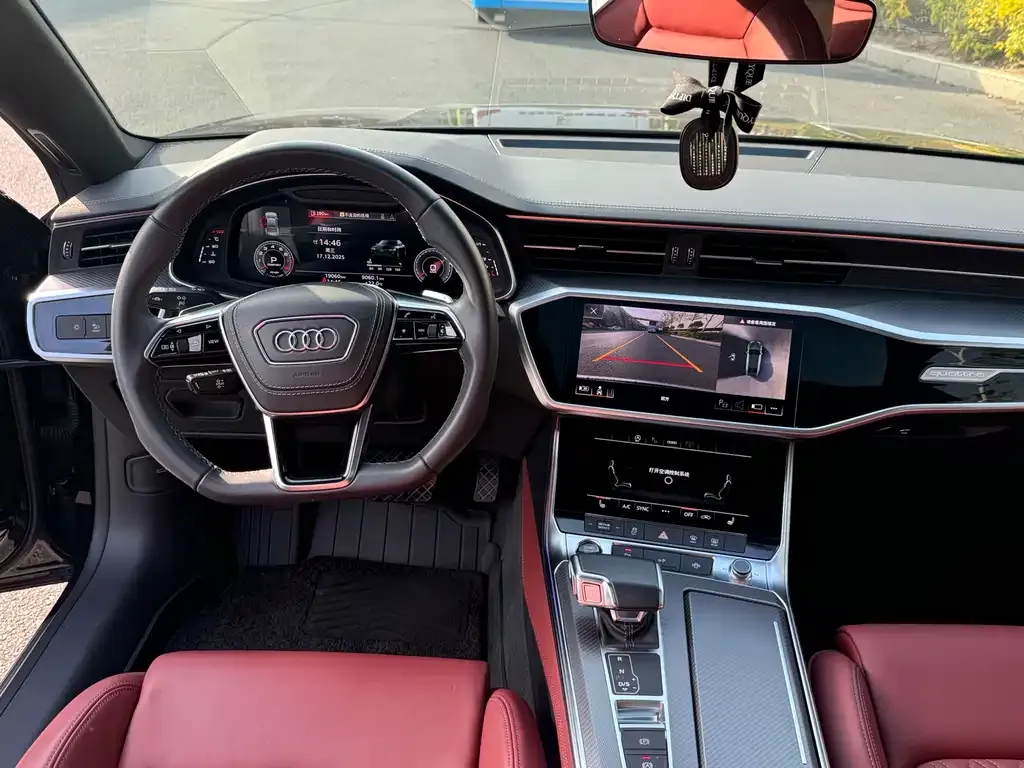 Audi A7L 2024 из CN, фото 6
