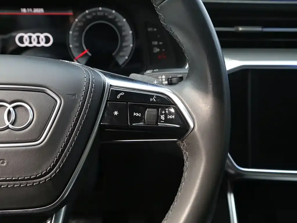Audi A6L 2022 из CN, фото 2