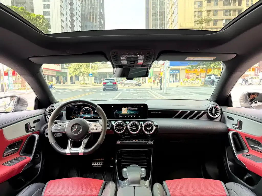 Mercedes-Benz CLA AMG — фото 3