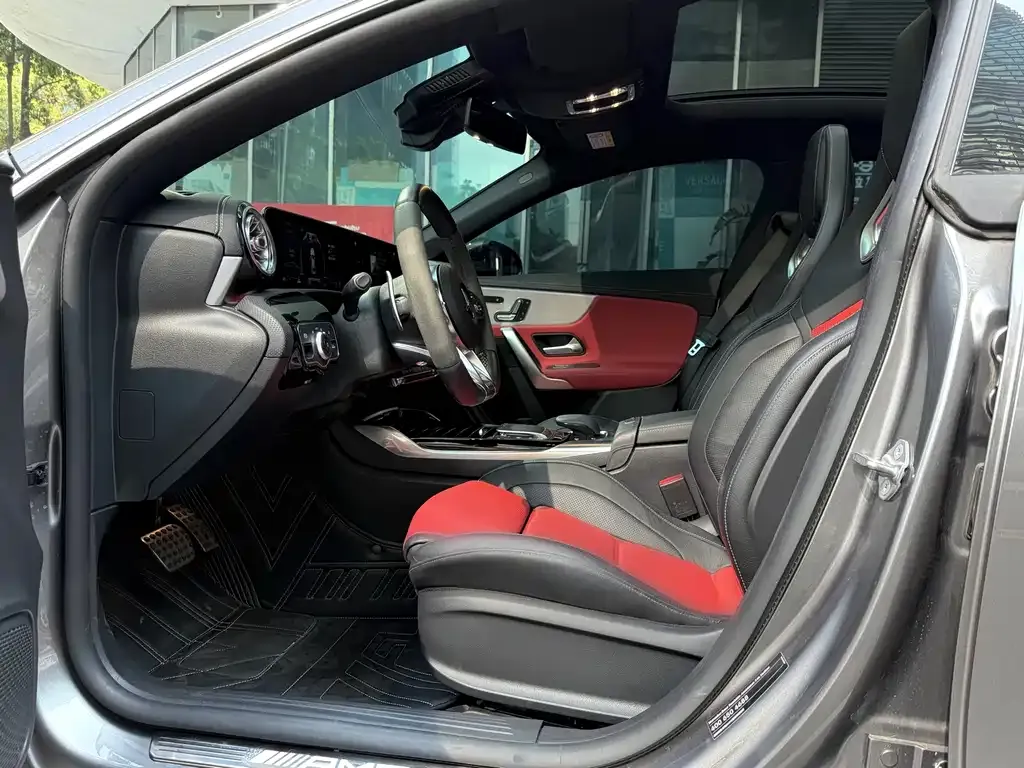 Mercedes-Benz CLA AMG — фото 8