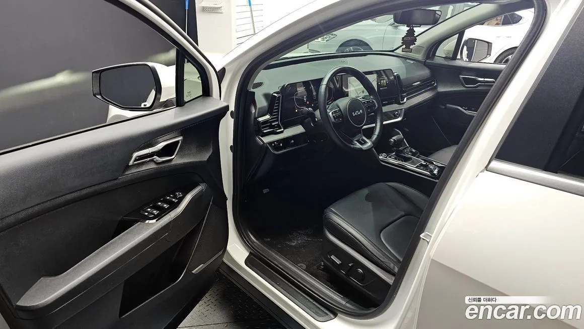 Kia Sportage — фото 10