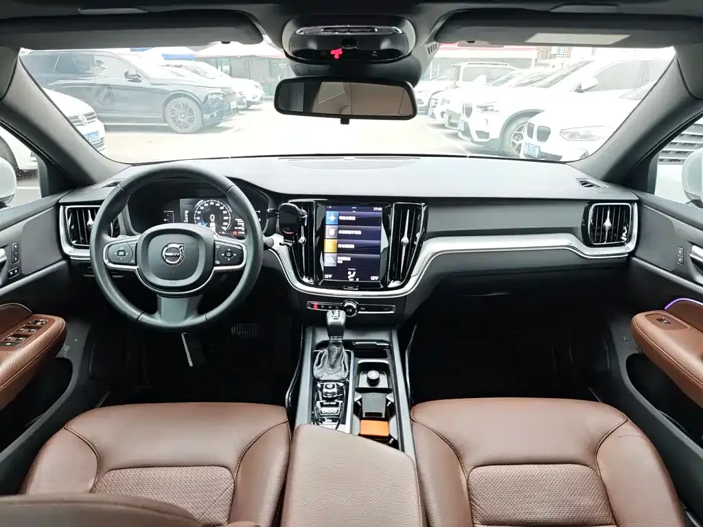 Volvo S60 2021 из CN, фото 5
