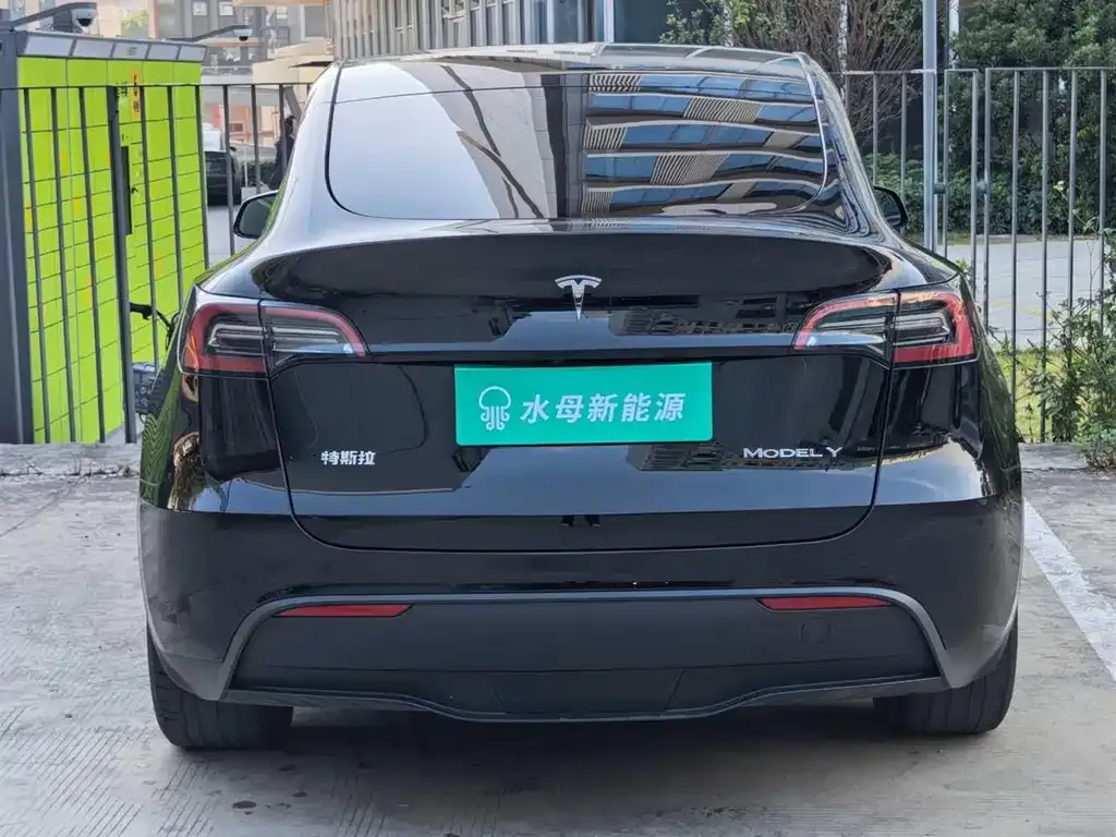 Tesla Model Y 2022 из CN, фото 8