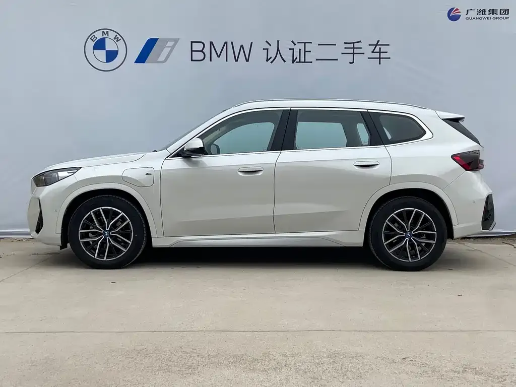 BMW iX1 2025 из CN, фото 4