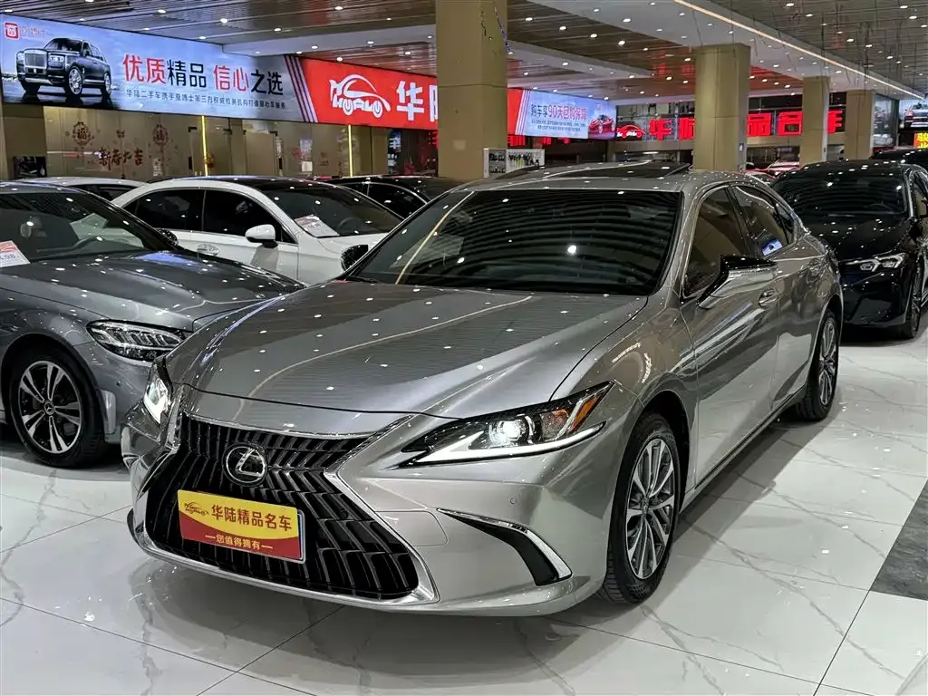 Lexus ES 2023 из CN, фото 1