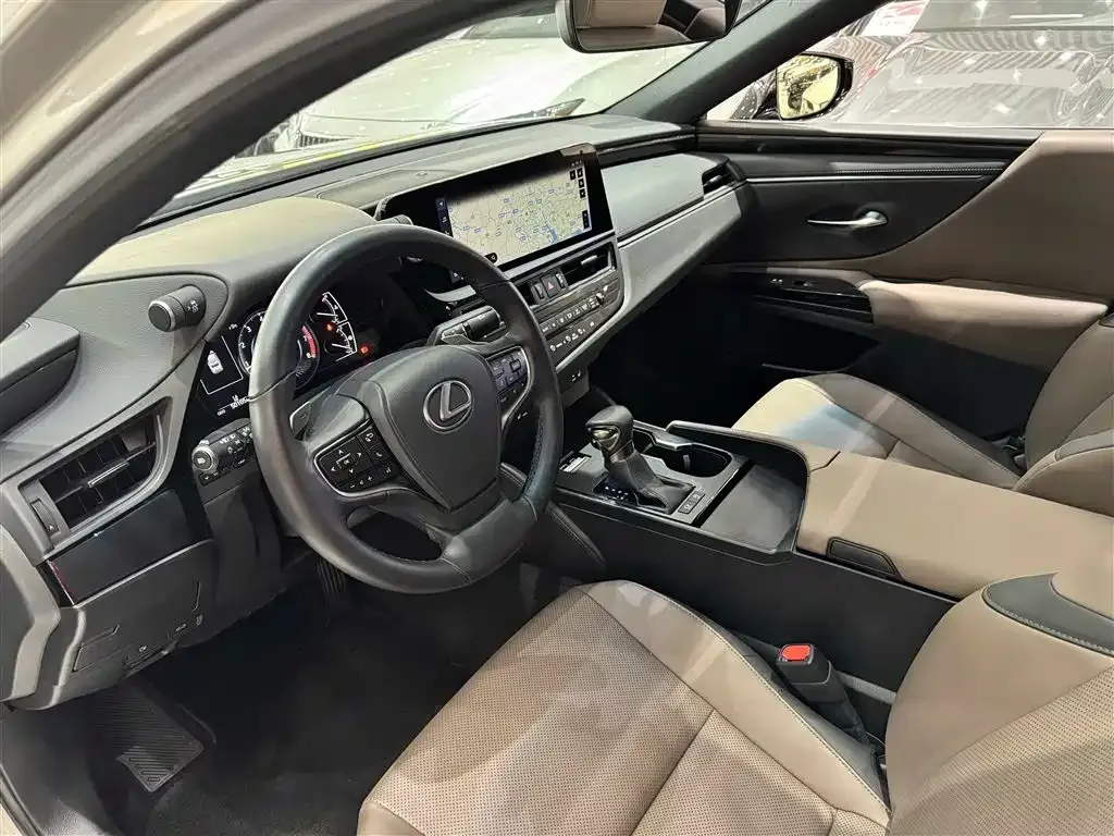 Lexus ES 2023 из CN, фото 8