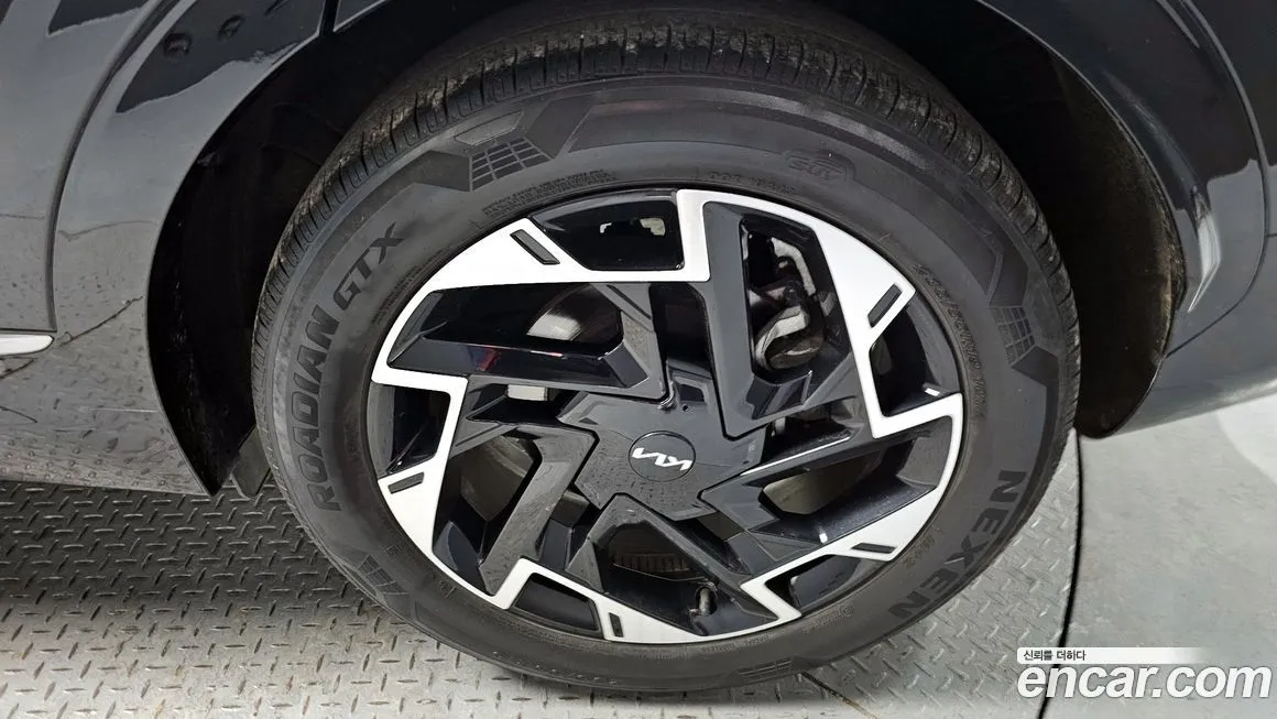 Kia Sportage — фото 7
