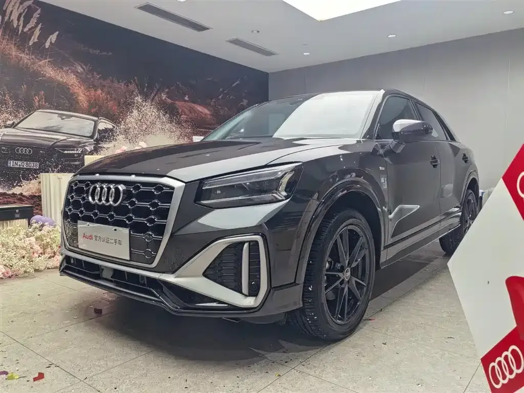 Audi Q2L 2023 из CN, фото 1