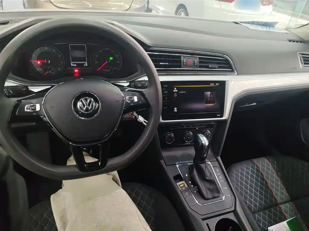 Volkswagen Lamando 2021 из CN, фото 9