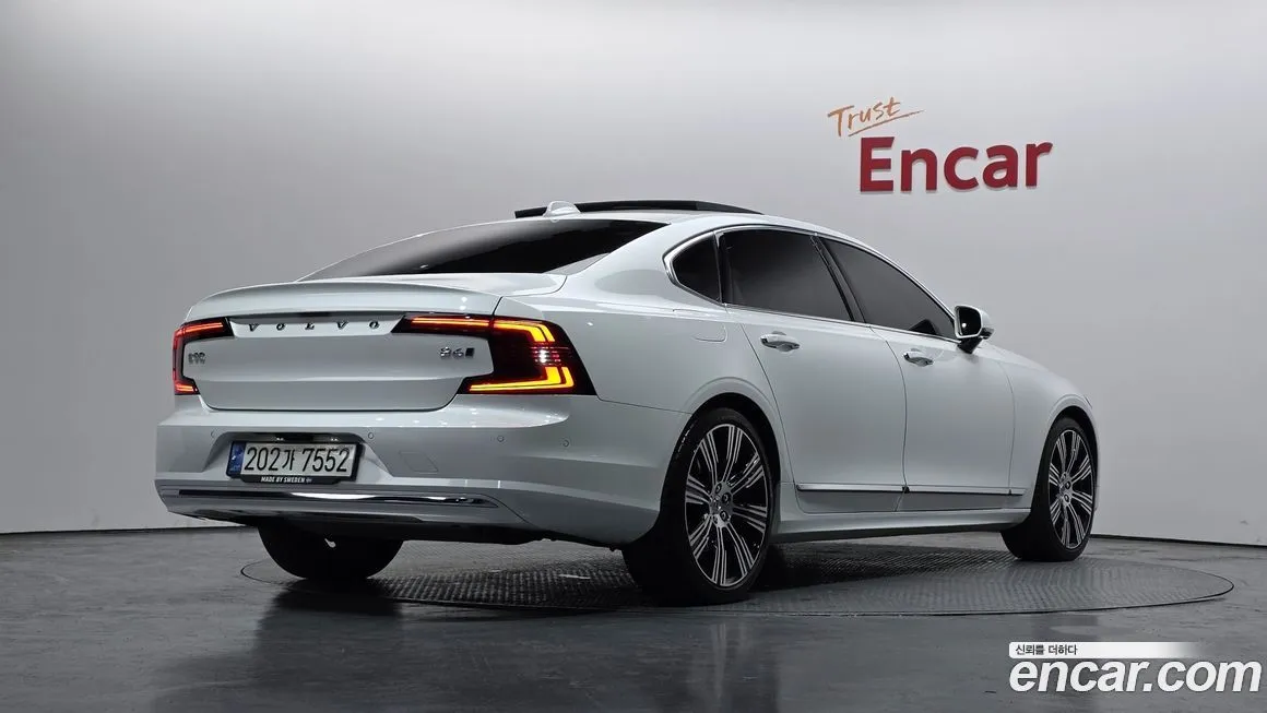 Volvo S90 — фото 7