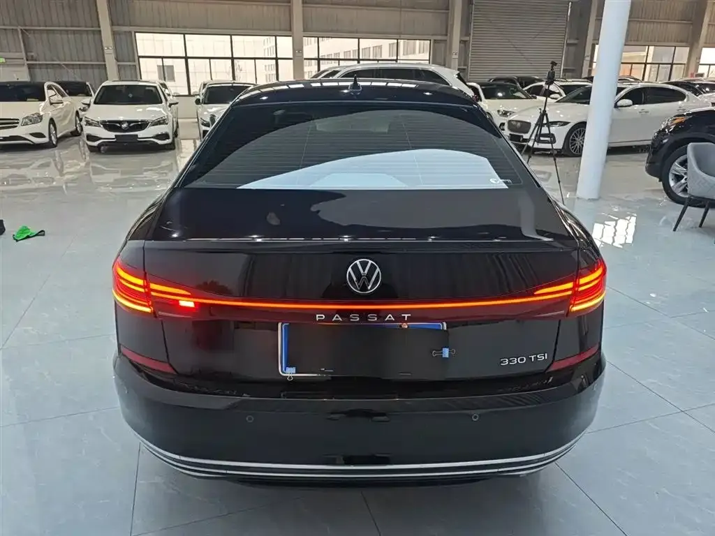 Volkswagen Passat 2024 из CN, фото 10