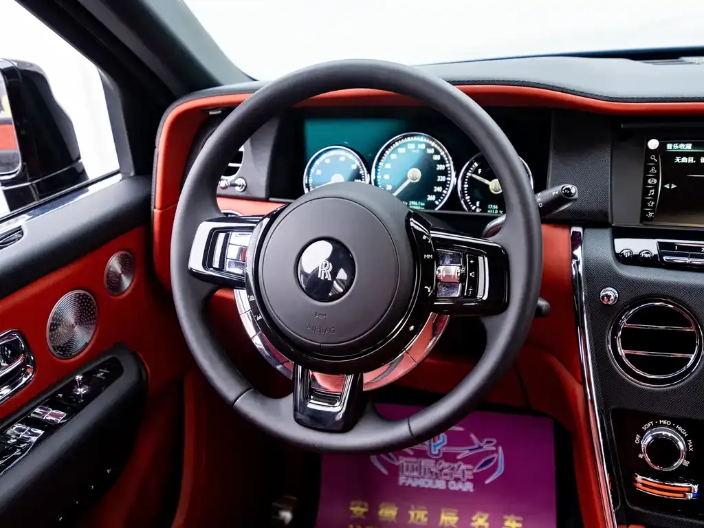 Rolls-Royce Cullinan 2024 из CN, фото 6