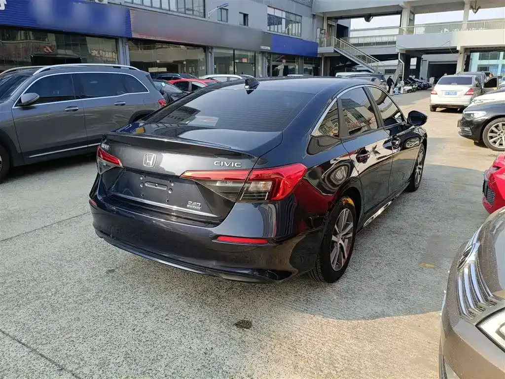 Honda Civic — фото 8