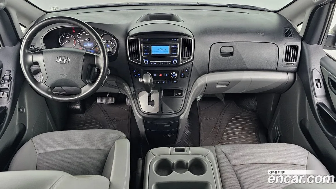 Hyundai Starex — фото 3