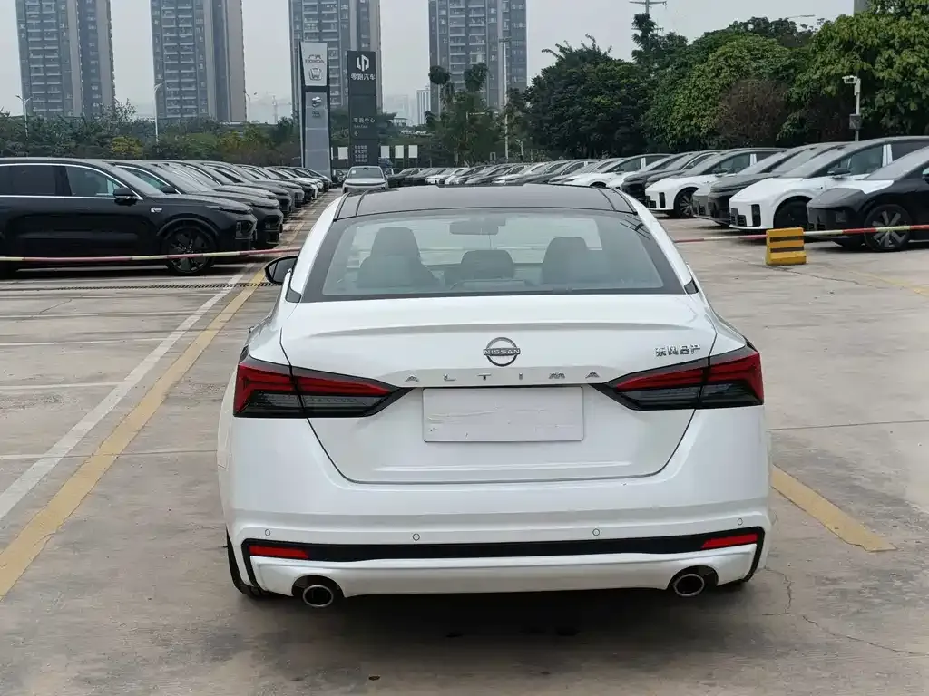 Nissan Teana 2023 из CN, фото 5