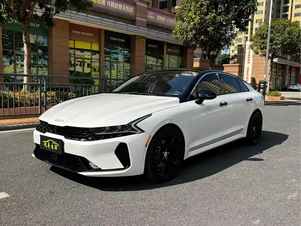 Kia K5 2022 из CN, фото 1