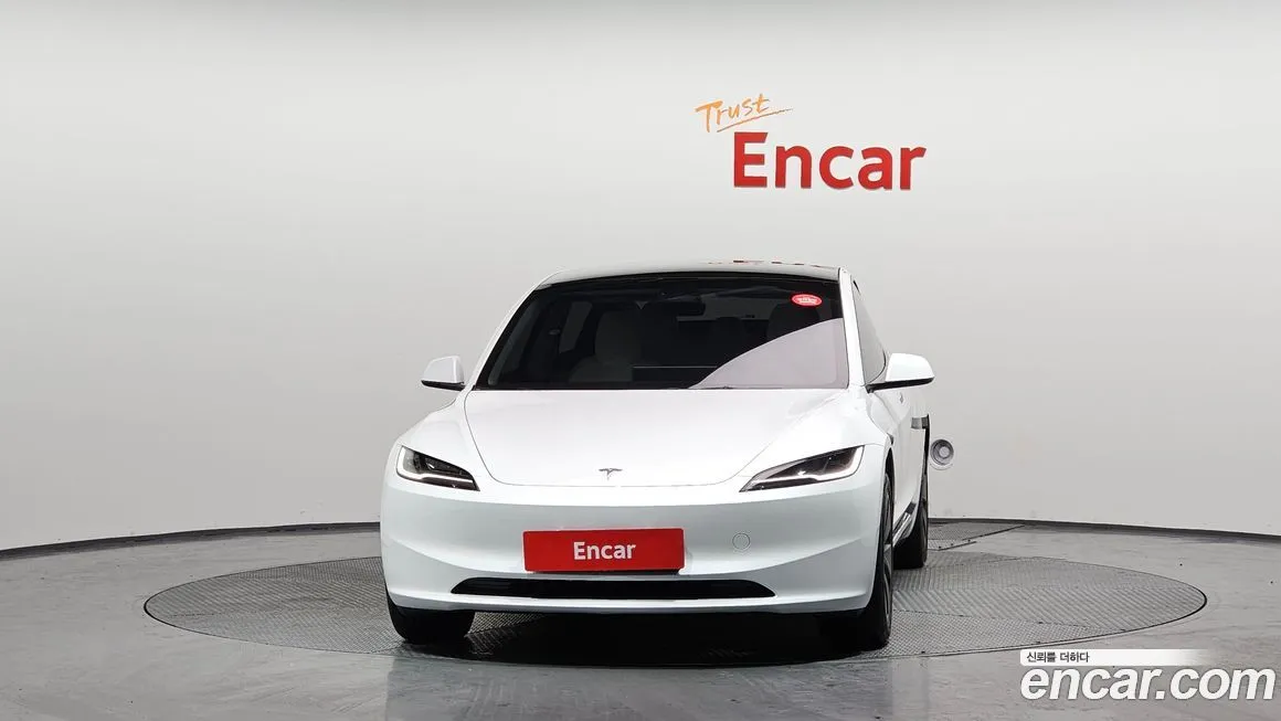 Tesla Model 3 2024 из KR, фото 3