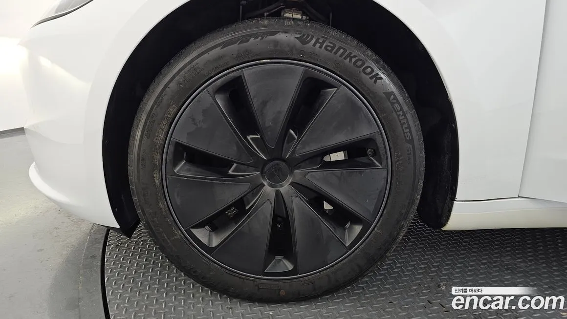 Tesla Model 3 2024 из KR, фото 6