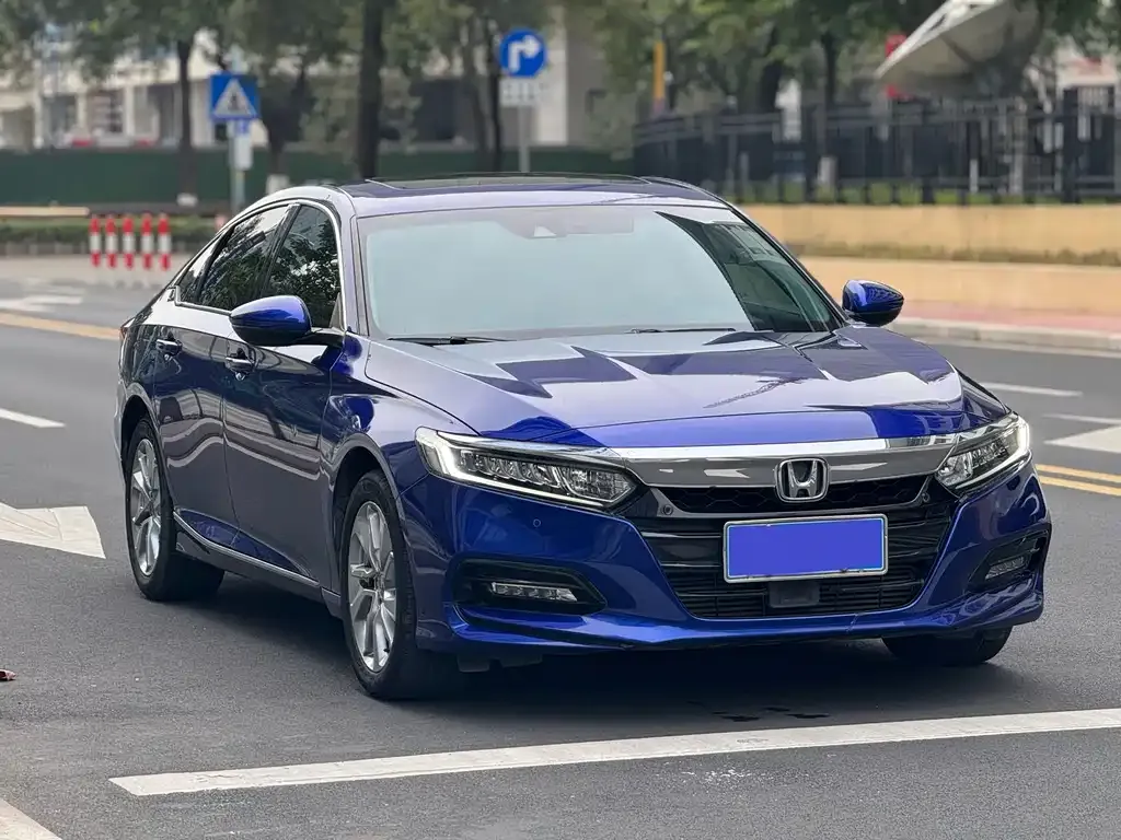 Honda Accord — фото 3