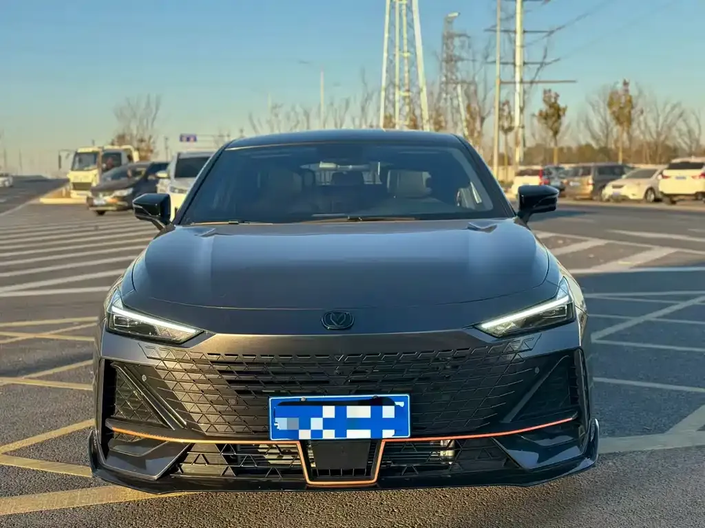 Changan UNI-V 2023 из CN, фото 2