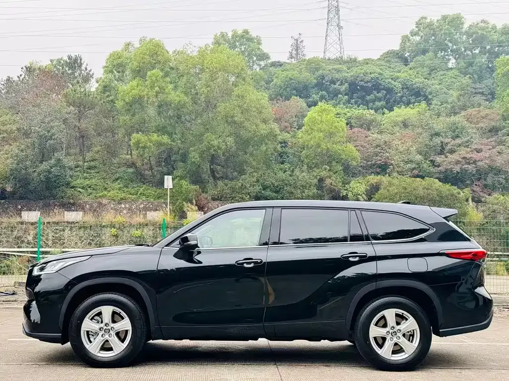 Toyota Highlander 2025 из CN, фото 8