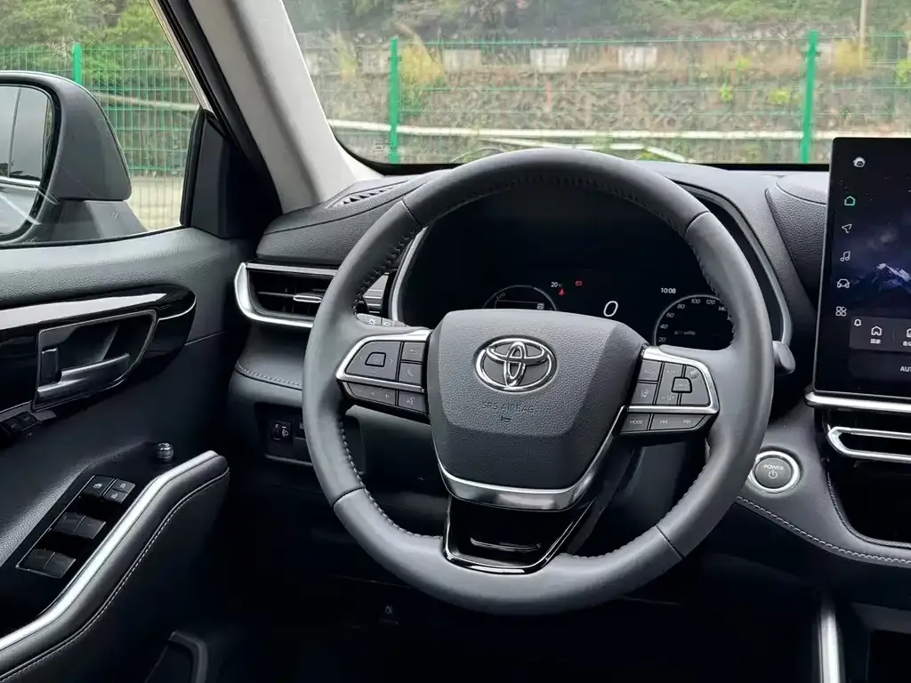 Toyota Highlander 2025 из CN, фото 2
