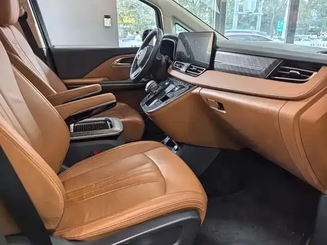 Hongqi HQ9 PHEV 2024 из CN, фото 8