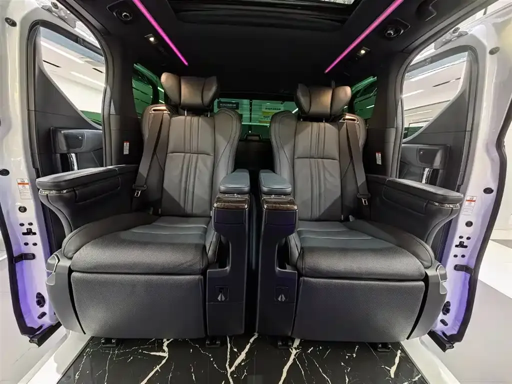 Toyota Alphard 2021 из CN, фото 5