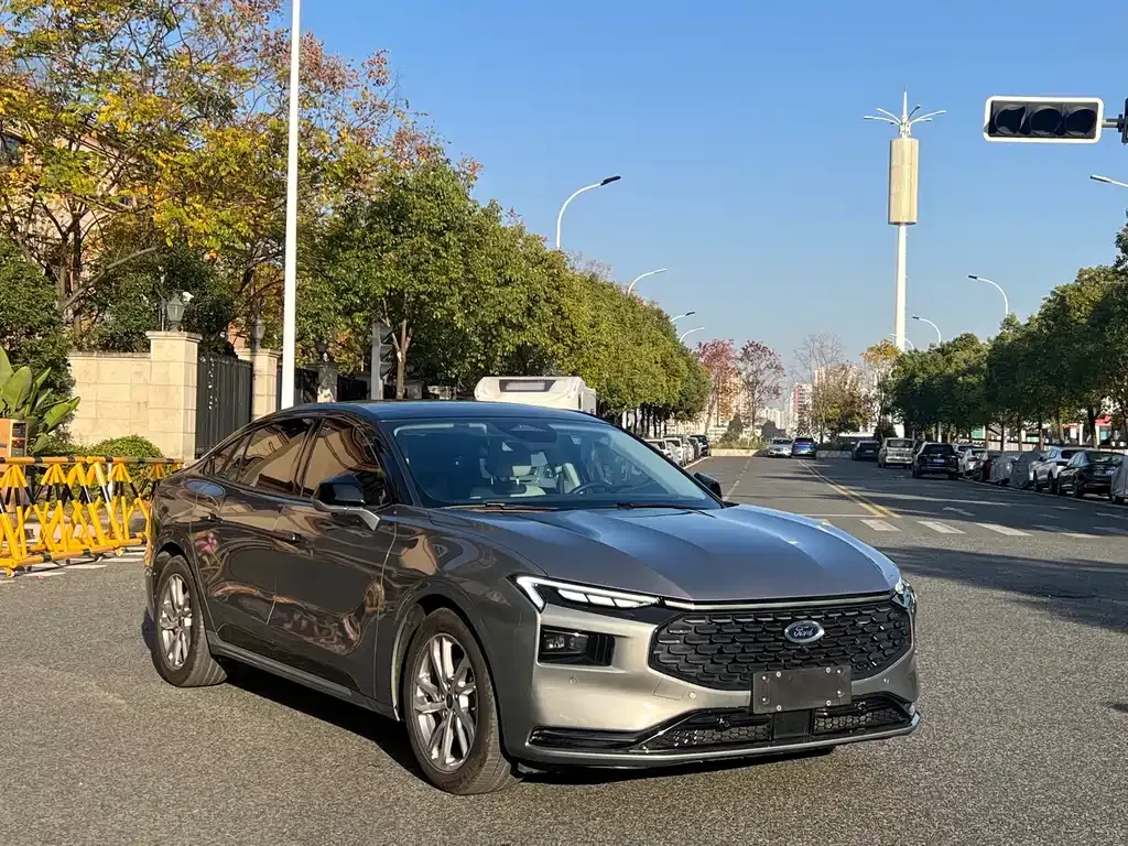Ford Mondeo 2022 из CN, фото 3
