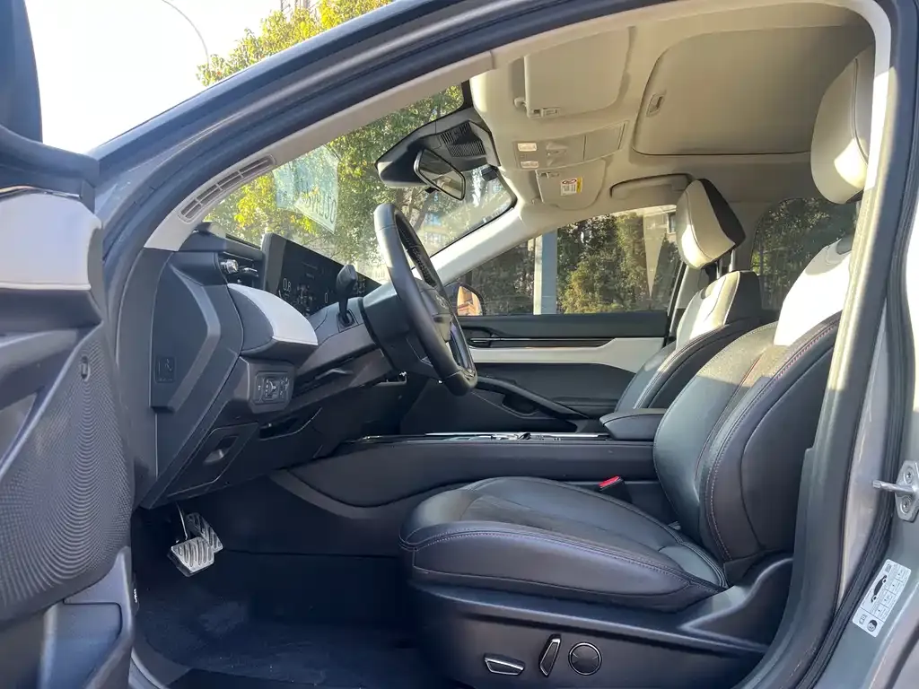 Ford Mondeo 2022 из CN, фото 4