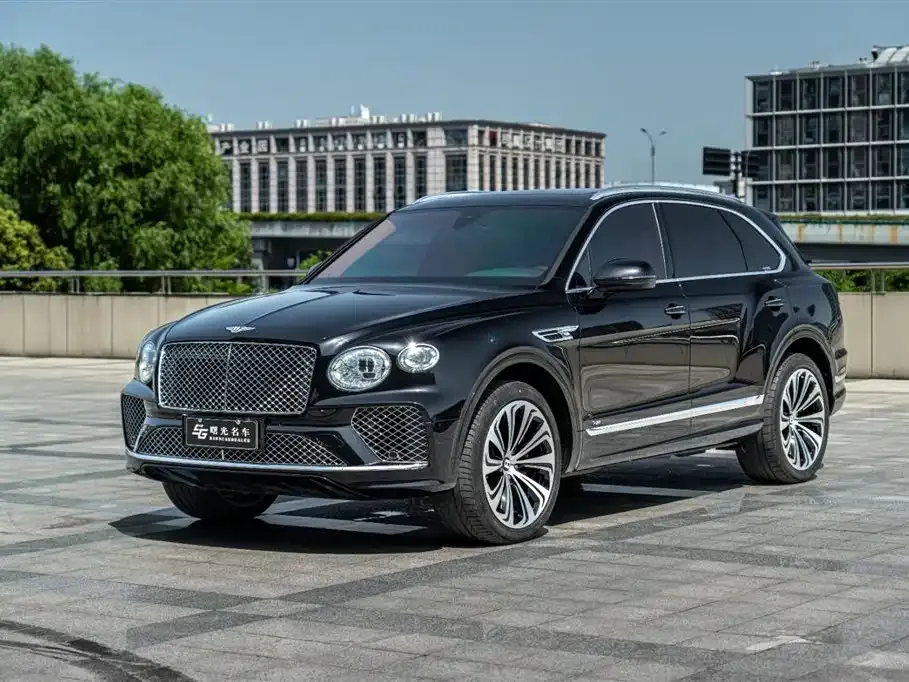 Bentley Bentayga — фото 1