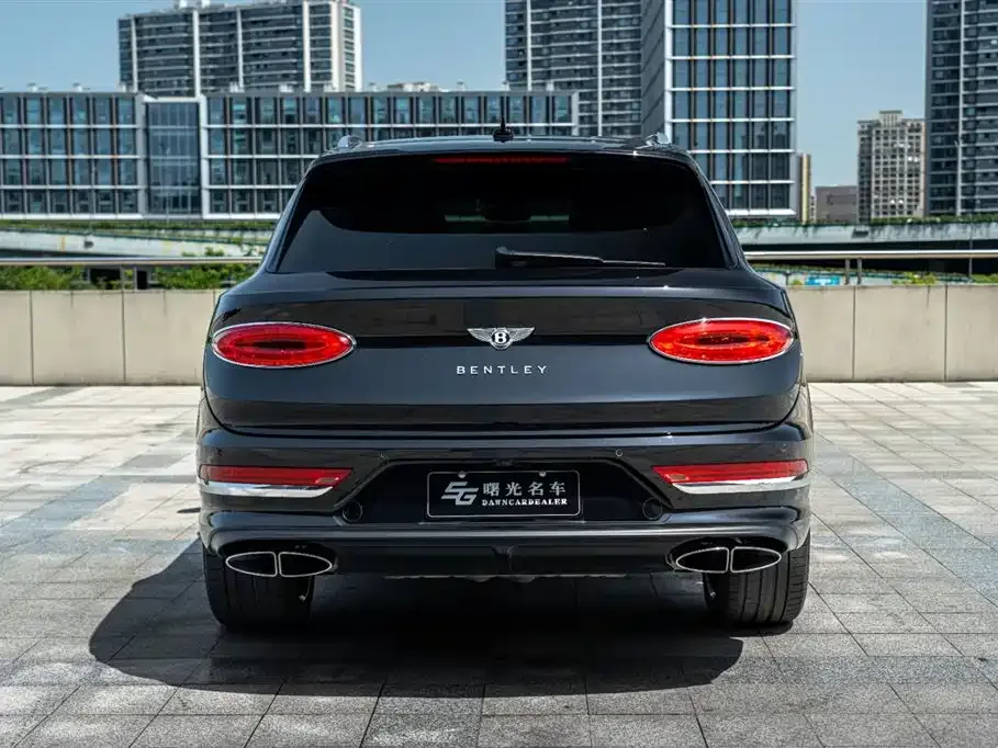 Bentley Bentayga — фото 9
