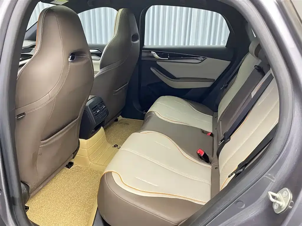 BYD Qin PLUS 2023 из CN, фото 8