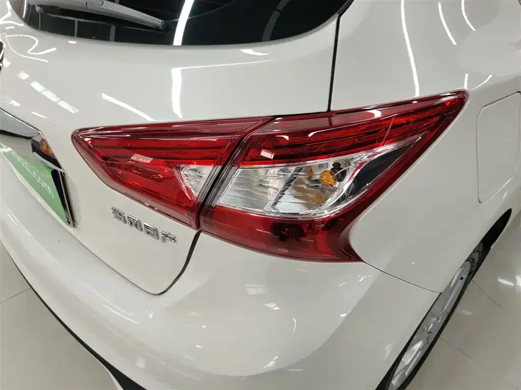 Nissan Tiida 2024 из CN, фото 7