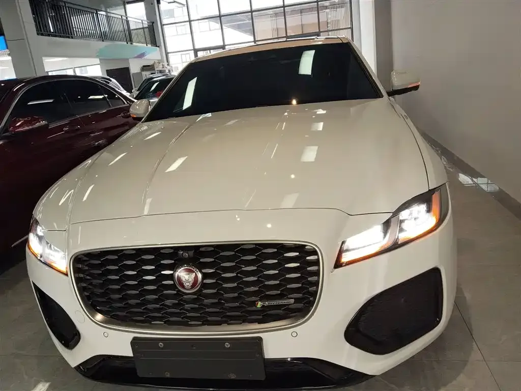 Jaguar XFL 2022 из CN, фото 7