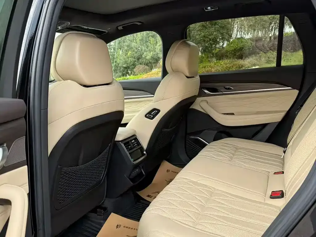 Geely Xingyue L 2025 из CN, фото 3