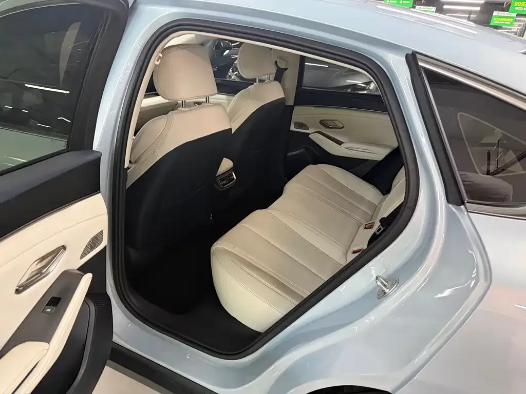 BYD Qin L 2025 из CN, фото 3