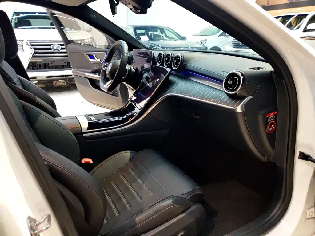 Mercedes-Benz C-Class 2023 из CN, фото 3