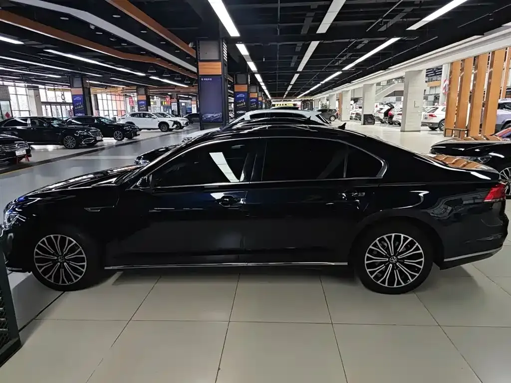 Volkswagen Phideon 2021 из CN, фото 10