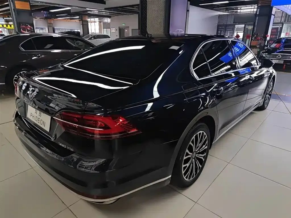 Volkswagen Phideon 2021 из CN, фото 3