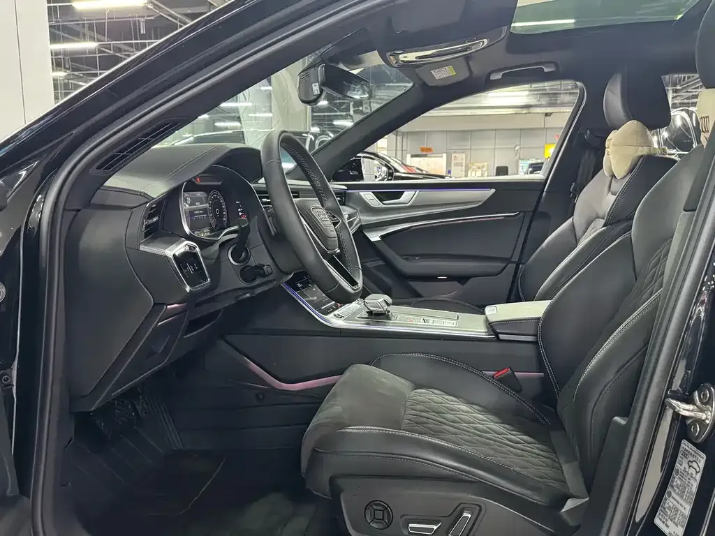 Audi A6L 2023 из CN, фото 2