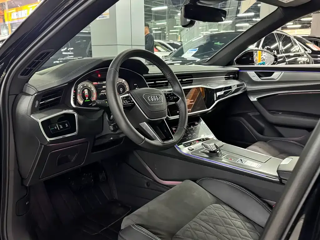 Audi A6L 2023 из CN, фото 4