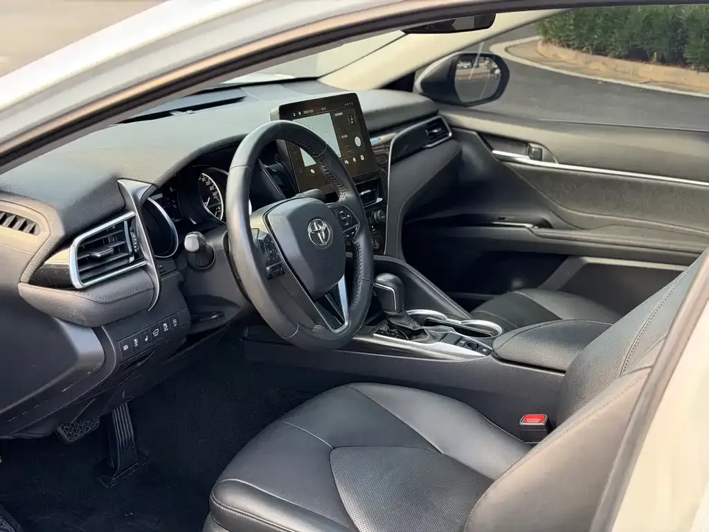 Toyota Camry 2023 из CN, фото 10