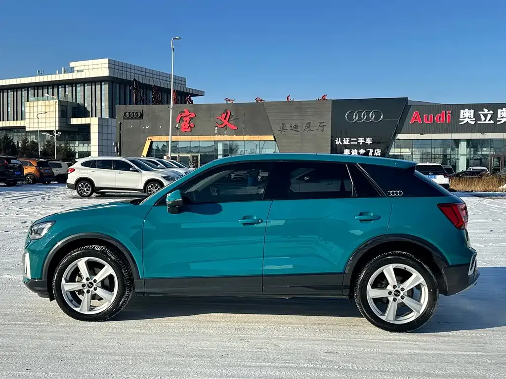 Audi Q2L 2022 из CN, фото 4