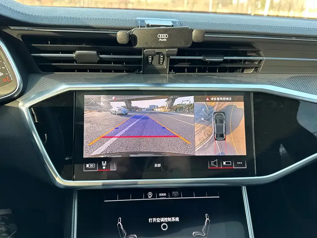 Audi A6L 2022 из CN, фото 10