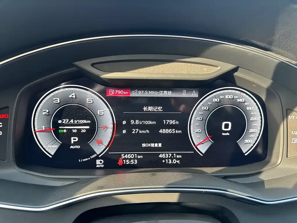 Audi A6L 2022 из CN, фото 9