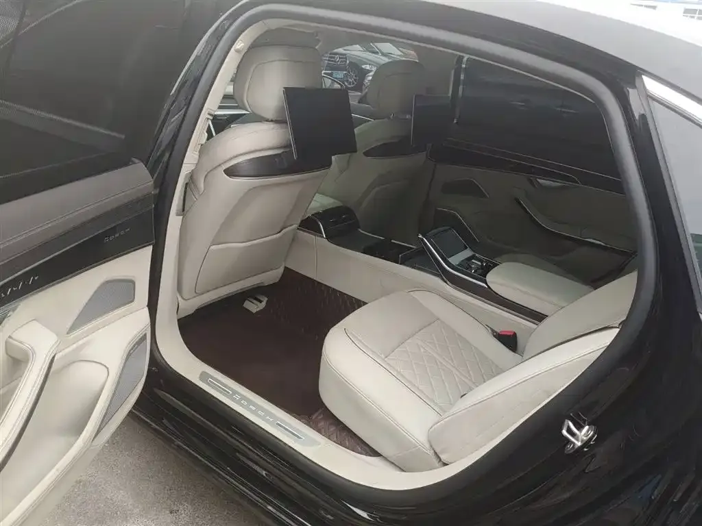 Audi A8 2025 из CN, фото 6