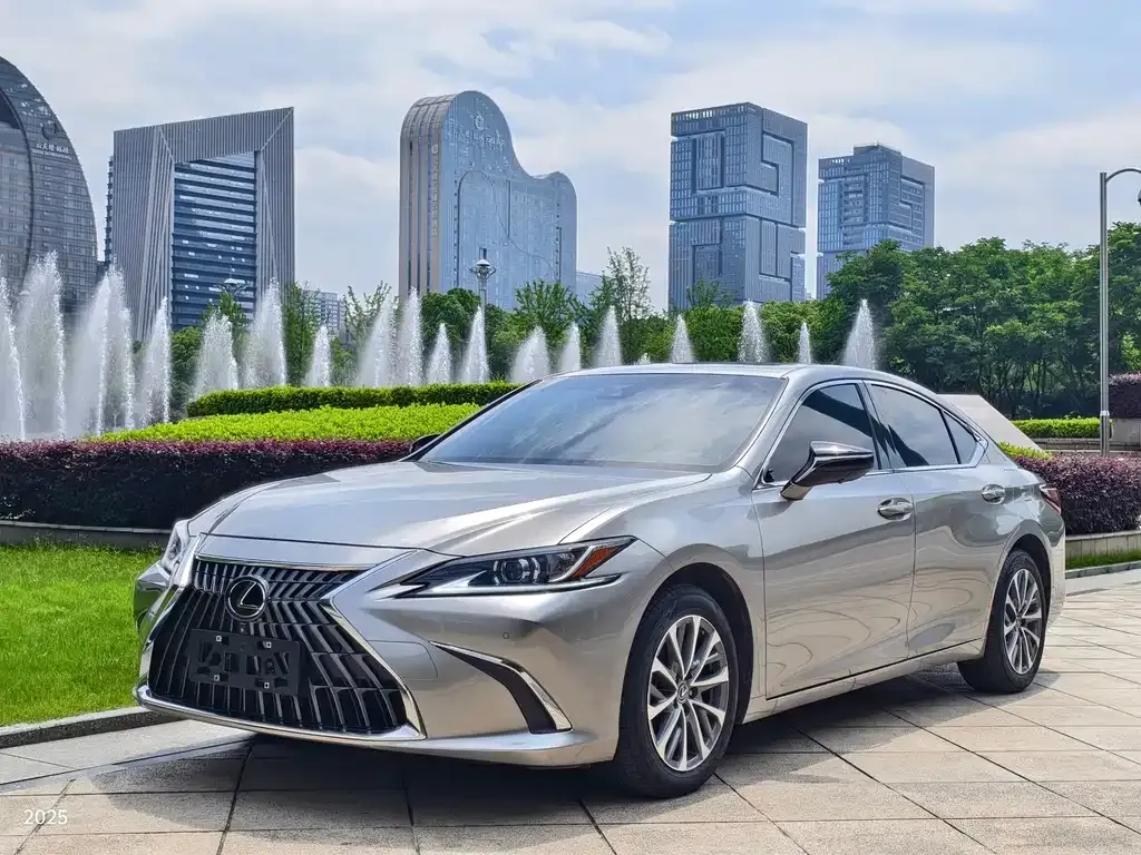 Lexus ES 2021 из CN, фото 1