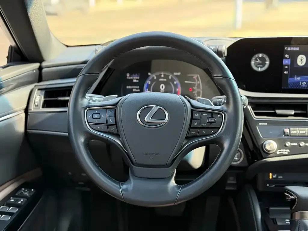 Lexus ES 2021 из CN, фото 2