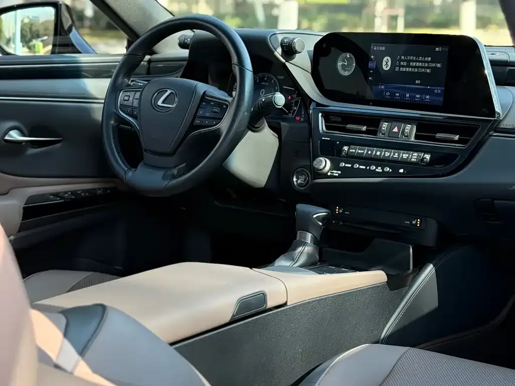 Lexus ES 2021 из CN, фото 3
